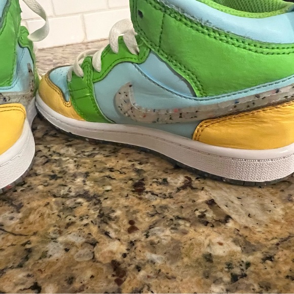 Nike Air Jordan 1 Mid PS 'Recycled Grind'  DX4370-400  Kids Size 1 - Picture 5 of 11